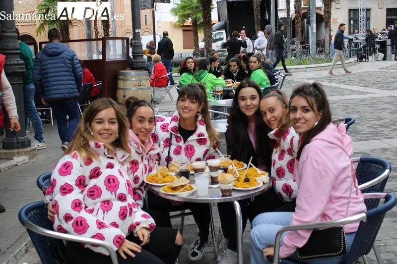 Foto 10 - 300 raciones de paella: momento de reponer fuerzas