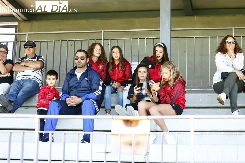 Foto 15 - El Salamanca FF 'pincha' y sufre su primera derrota de la 22/23 a manos de Las Rozas (0-4)