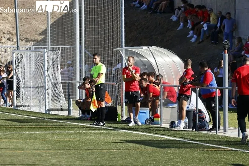 Foto 17 - El Santa Marta se impone a Unionistas en un derbi repleto de goles (2-4)