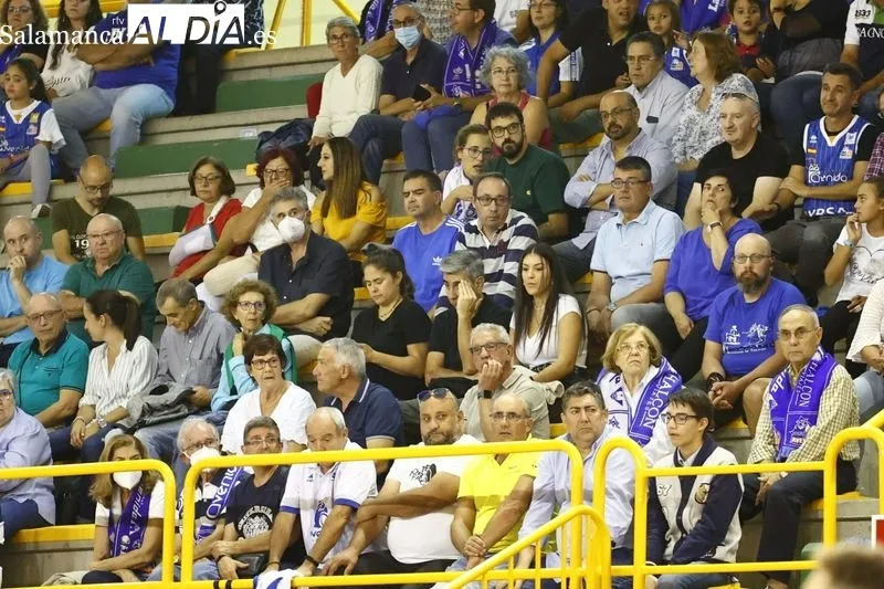 Foto 11 - La Marea Azul, fiel a su cita con el Perfumer&iacute;as Avenida una temporada m&aacute;s