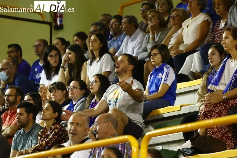 Foto 7 - La Marea Azul, fiel a su cita con el Perfumer&iacute;as Avenida una temporada m&aacute;s