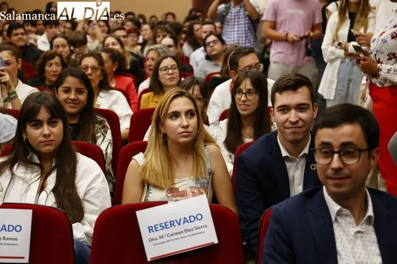 Acto en la Facultad de Derecho con la presencia del expresidente Rodríguez Zapatero