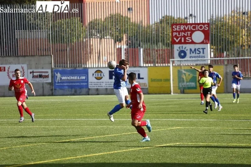 Foto 12 - El Navega gana al Trinitarios para no perder comba en la pelea por el liderato en Provincial (3-0)
