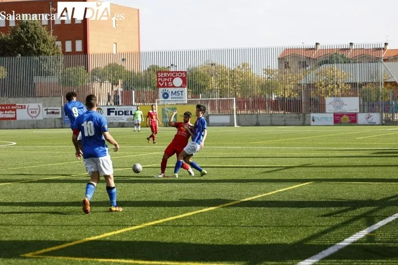 Foto 8 - El Navega gana al Trinitarios para no perder comba en la pelea por el liderato en Provincial (3-0)