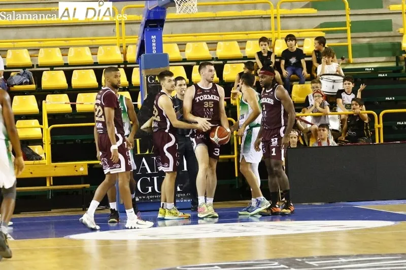 Foto 15 - El CB Tormes inicia su etapa en LEB Plata cayendo en casa frente a La Roda (77-86)