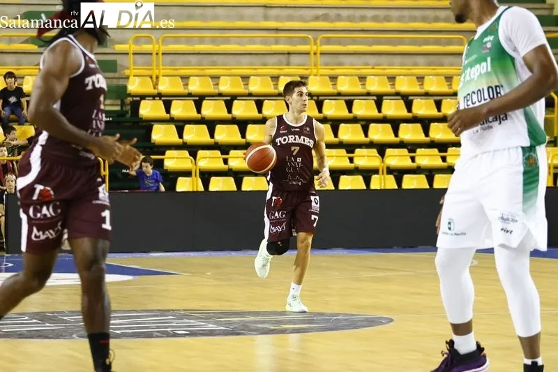 Foto 14 - El CB Tormes inicia su etapa en LEB Plata cayendo en casa frente a La Roda (77-86)