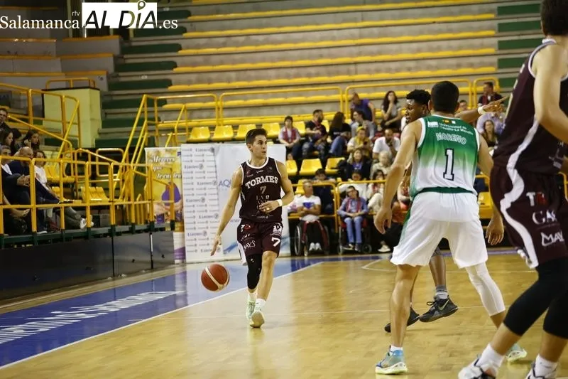 Foto 7 - El CB Tormes inicia su etapa en LEB Plata cayendo en casa frente a La Roda (77-86)