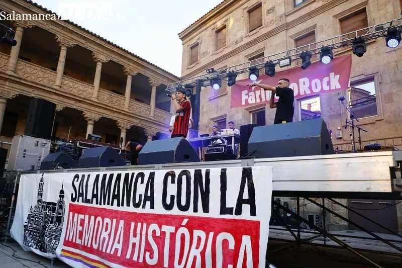 El Farinato Rock ha vuelto a celebrarse en la plaza San Román. Fotos: David Sañudo