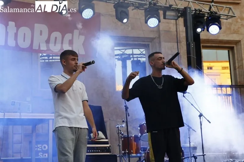 El Farinato Rock ha vuelto a celebrarse en la plaza San Román. Fotos: David Sañudo