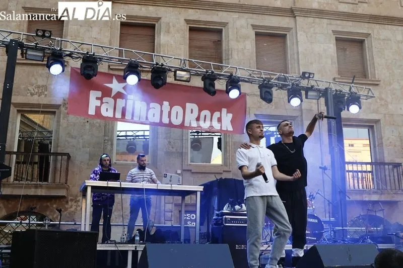 El Farinato Rock ha vuelto a celebrarse en la plaza San Román. Fotos: David Sañudo