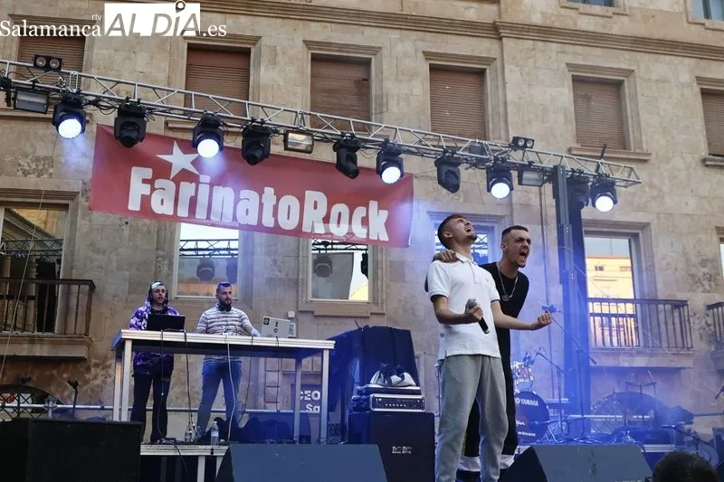 El Farinato Rock ha vuelto a celebrarse en la plaza San Román. Fotos: David Sañudo