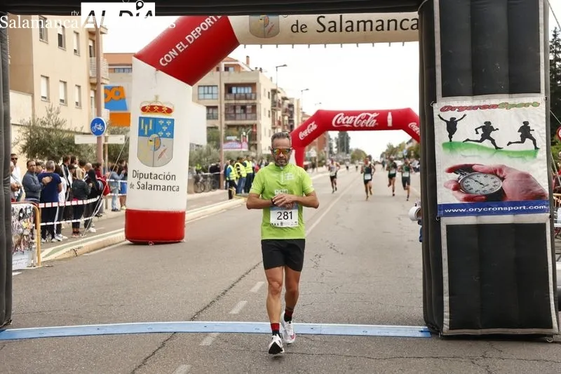 Foto 11 - Carlos Gallego, el m&aacute;s r&aacute;pido en la Media Marat&oacute;n Diputaci&oacute;n