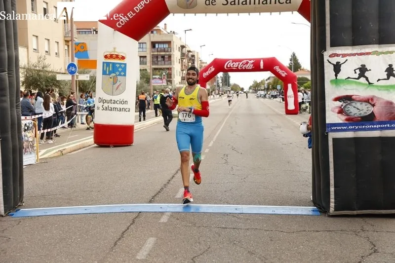 Foto 4 - Carlos Gallego, el m&aacute;s r&aacute;pido en la Media Marat&oacute;n Diputaci&oacute;n