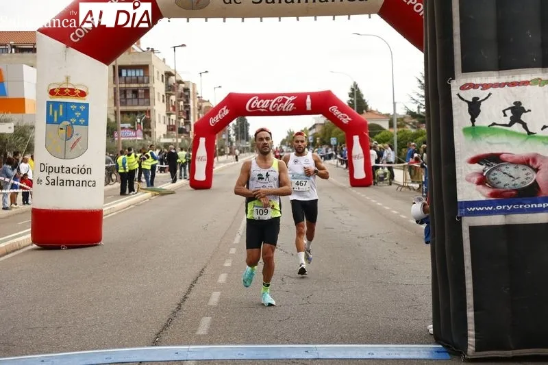 Foto 2 - Carlos Gallego, el m&aacute;s r&aacute;pido en la Media Marat&oacute;n Diputaci&oacute;n
