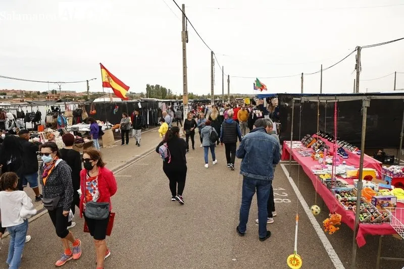 Imágenes del Rastro y de la Isla del Soto. Fotos: David Sañudo