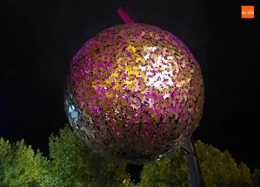 Foto 7 - Puntos clave de Mir&oacute;briga se iluminan de rosa por el D&iacute;a contra el C&aacute;ncer de Mama