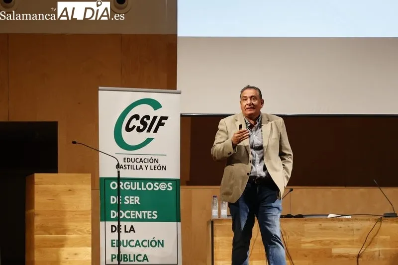 Conferencia 'Enseñar desde el cerebro que aprende', actividad organizada por CSIF en Salamanca. Fotos: David Sañudo