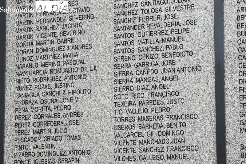 La Asociación Salamanca Memoria y Justicia amplia el Memorial del cementerio San Carlos Borromeo de Salamanca. Fotos: David Sañudo