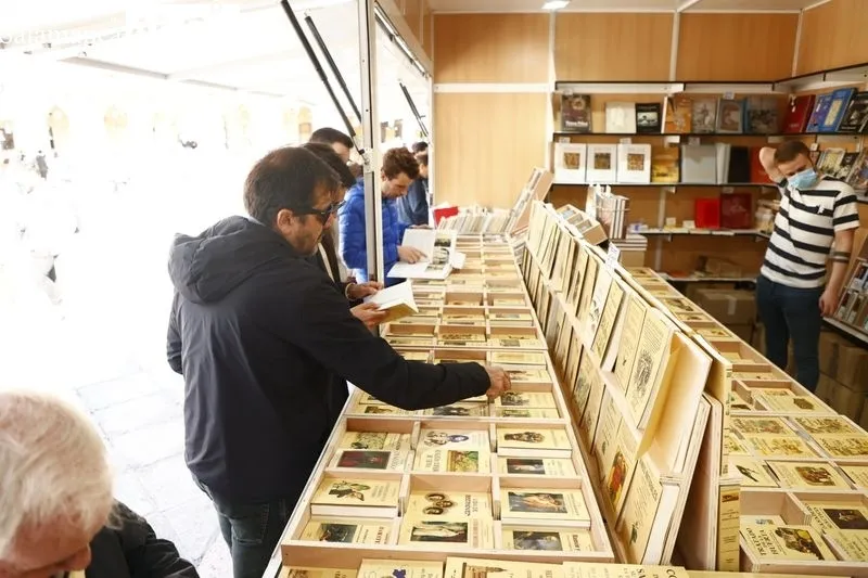 Primer día de la La Feria del Libro Antiguo y de Ocasión. Fotos: David Sañudo