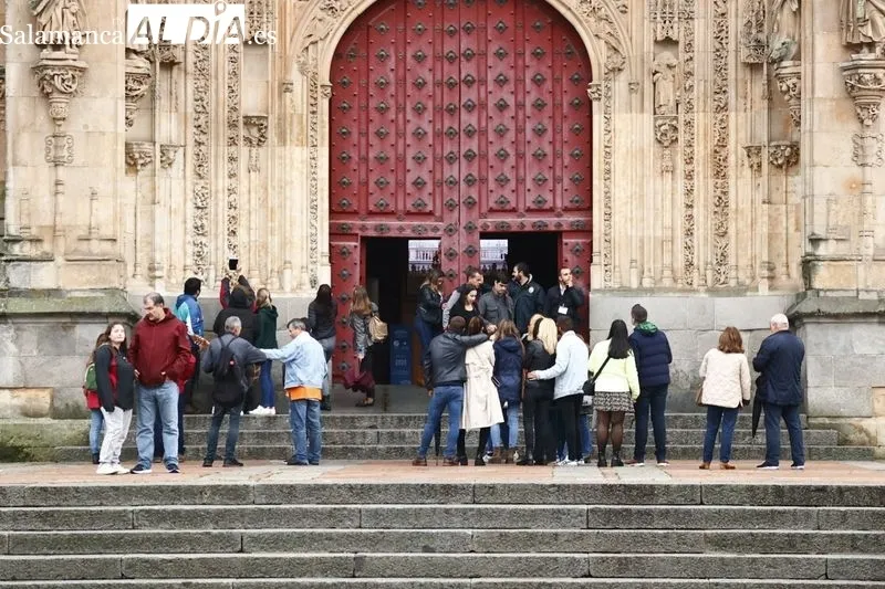 Foto 3 - Los salmantinos desaf&iacute;an a 'B&eacute;atrice' y se echan a la calle