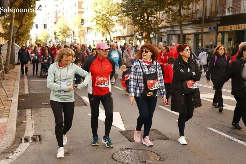 Participantes en la marcha solidaria no competitiva e los 1.000 Pasos. Fotos: David Sañudo