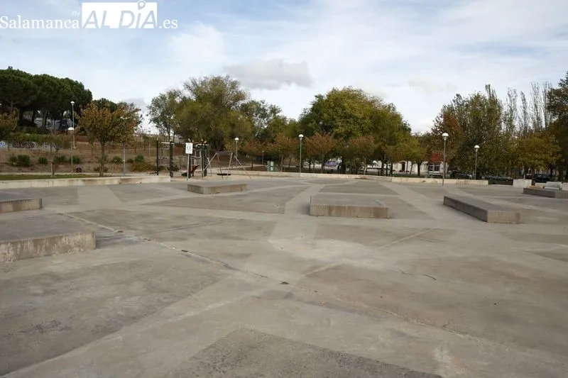 Imágenes de varios parques de Salamanca en la tarde de este domingo. Fotos: David Sañudo
