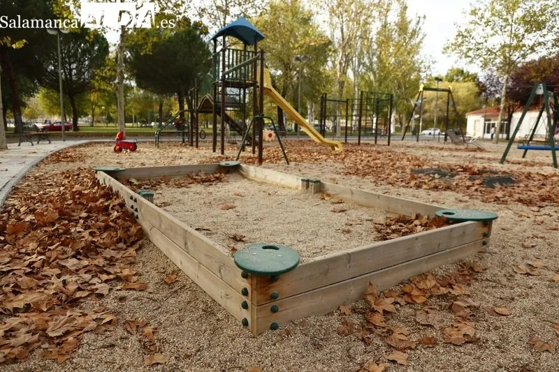 Imágenes de varios parques de Salamanca en la tarde de este domingo. Fotos: David Sañudo