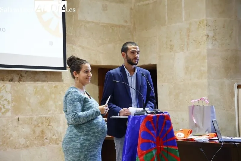 Asistentes al acto de reconocimiento a los alumnos que han titulado la ESO. 