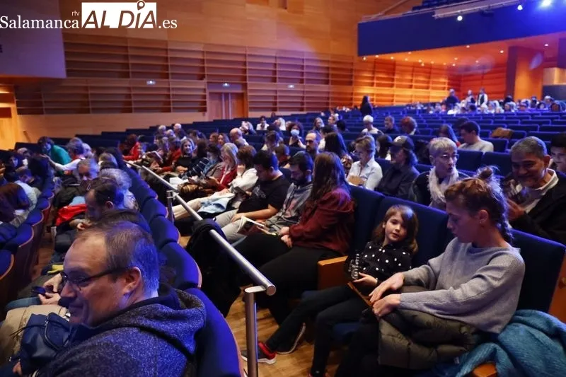 Espectáculo 'Inventio' en el CAEM de Salamanca. Fotos: David Sañudo