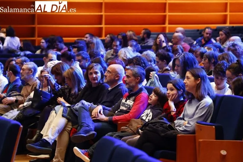 Espectáculo 'Inventio' en el CAEM de Salamanca. Fotos: David Sañudo