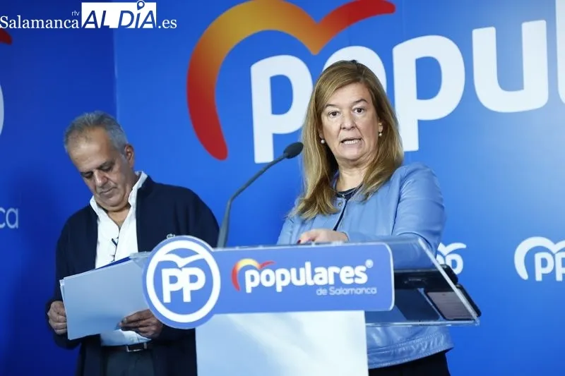 Rueda de prensa de los procuradores del PP de Salamanca. Fotos: David Sañudo