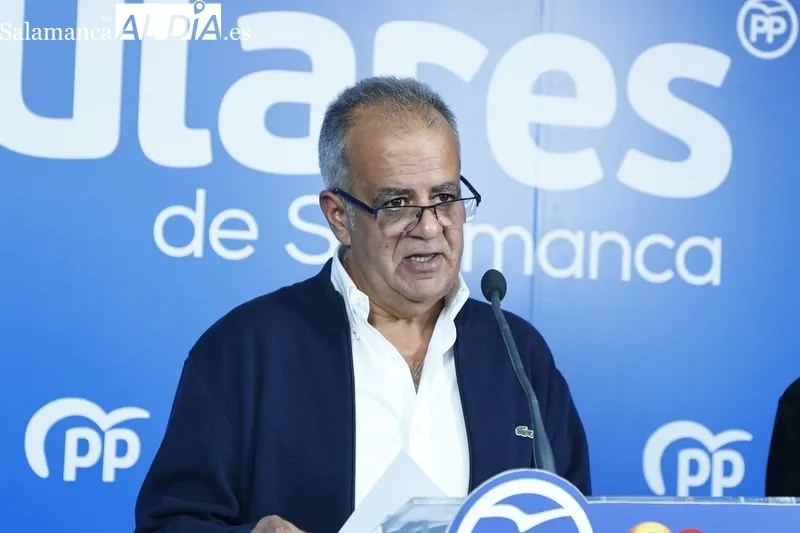 Rueda de prensa de los procuradores del PP de Salamanca. Fotos: David Sañudo