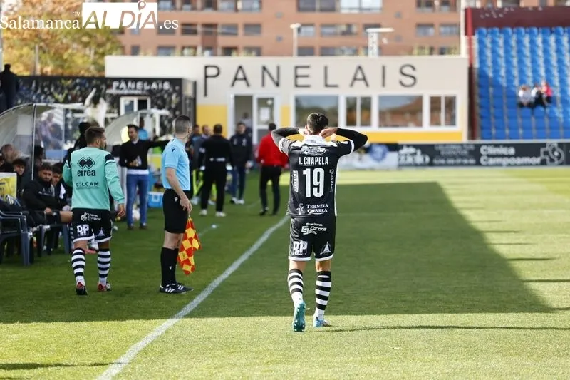 Foto 2 - Con Chapela y la porter&iacute;a a cero es m&aacute;s f&aacute;cil: Unionistas gana al Ceuta y coge aire (1-0)