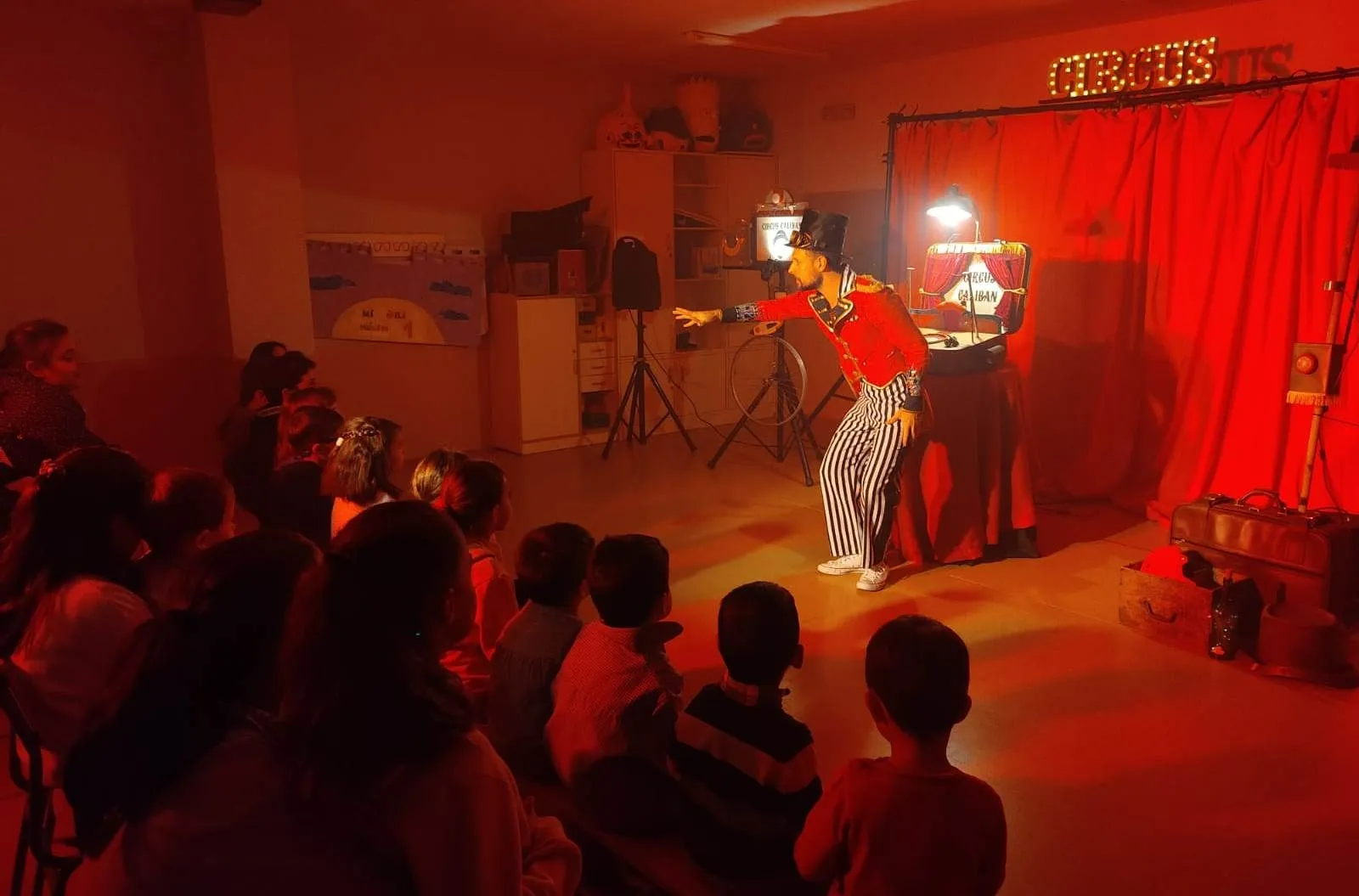 Foto 4 - Comienzan en Navasfr&iacute;as las acciones en la comarca del II Festival &lsquo;Provincia a Escena&rsquo;