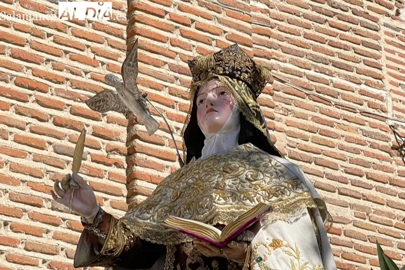 La procesiòn de Santa Teresa ha vuelto este 15 de octubre a Peñaranda
