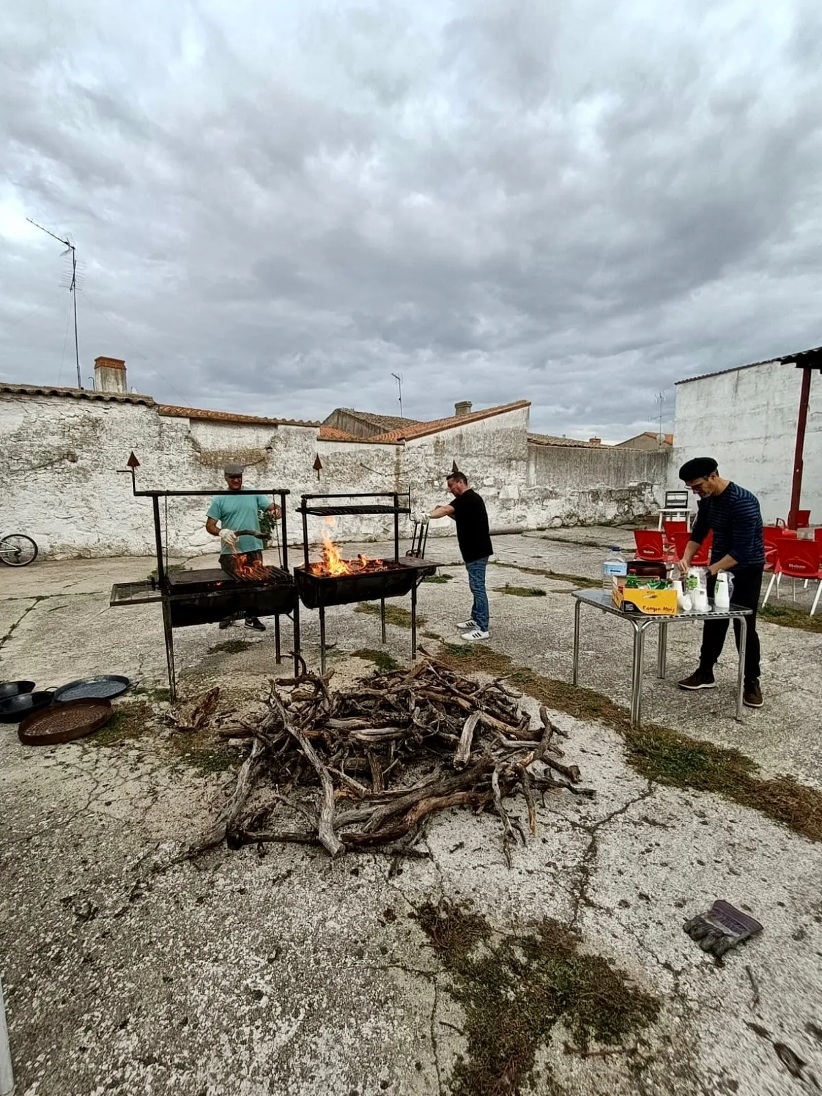 Salmoral organizaba este sábado su fiesta del Magosto
