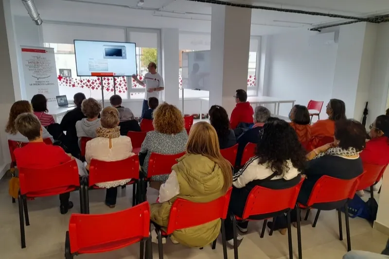 Cruz Roja ofrecía un taller de ahorro energético 