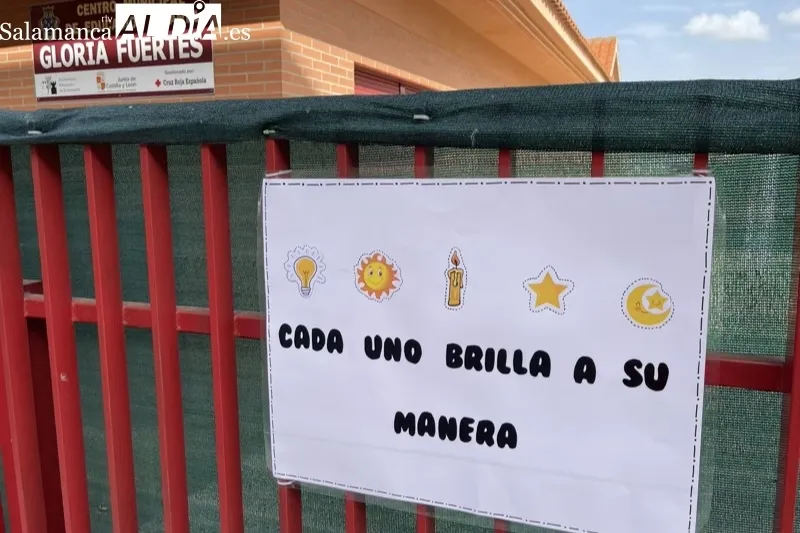 Foto 3 - El CEI Gloria Fuertes crea un mural "optimista", para el que piden la colaboraci&oacute;n vecinal. "Queremos mandar el mensaje de que todo es posible, implicando a peque&ntilde;os y mayores"