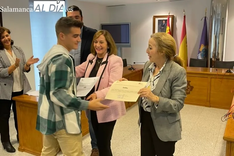 Los integrantes del programa Ecopintura Peñaranda han recibido su certificado de profesionalidad 