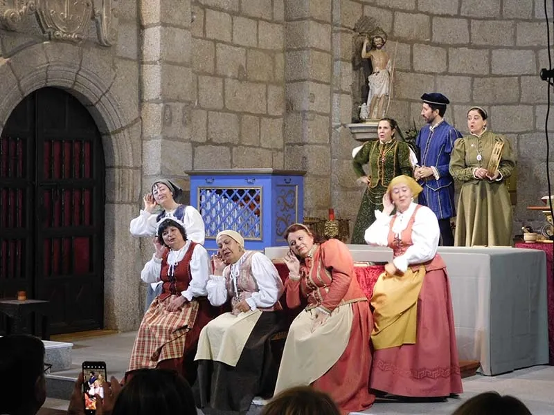 Foto 2 - B&eacute;jar rinde homenaje a Elio Antonio con la obra teatral &ldquo;Buscando a Nebrija&rdquo;