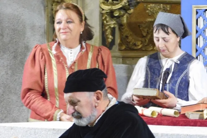 Mancera de abajo acogía la obra ‘Buscando a Nebrija’ del grupo Lazarillo de Tormes 