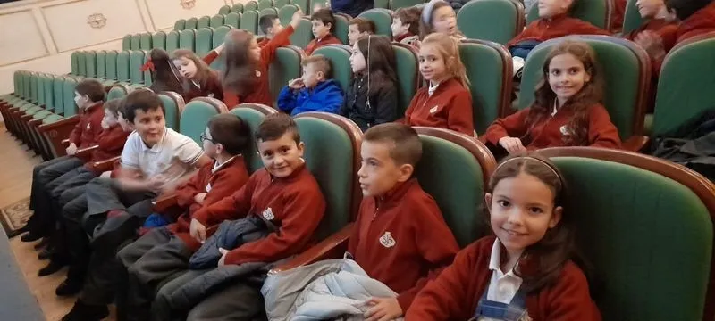 Los alumnos/as de 3º y 4º de Primaria del Colegio San Juan Bosco de Salamanca, en el Teatro Liceo