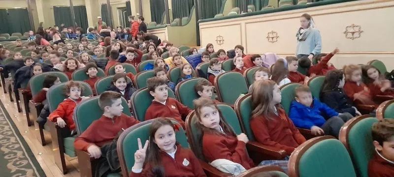 Los alumnos/as de 3º y 4º de Primaria del Colegio San Juan Bosco de Salamanca, en el Teatro Liceo