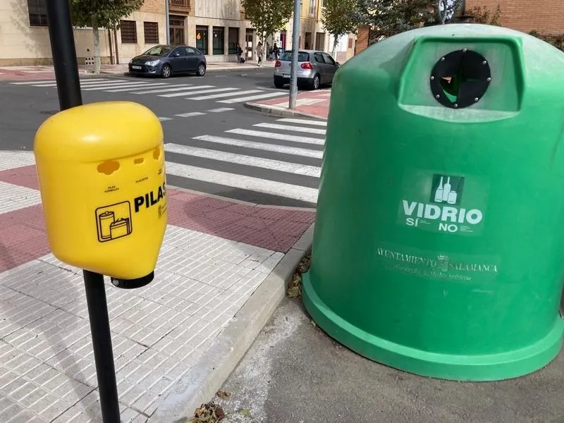 Nuevos contenedores para el reciclaje de pilas.