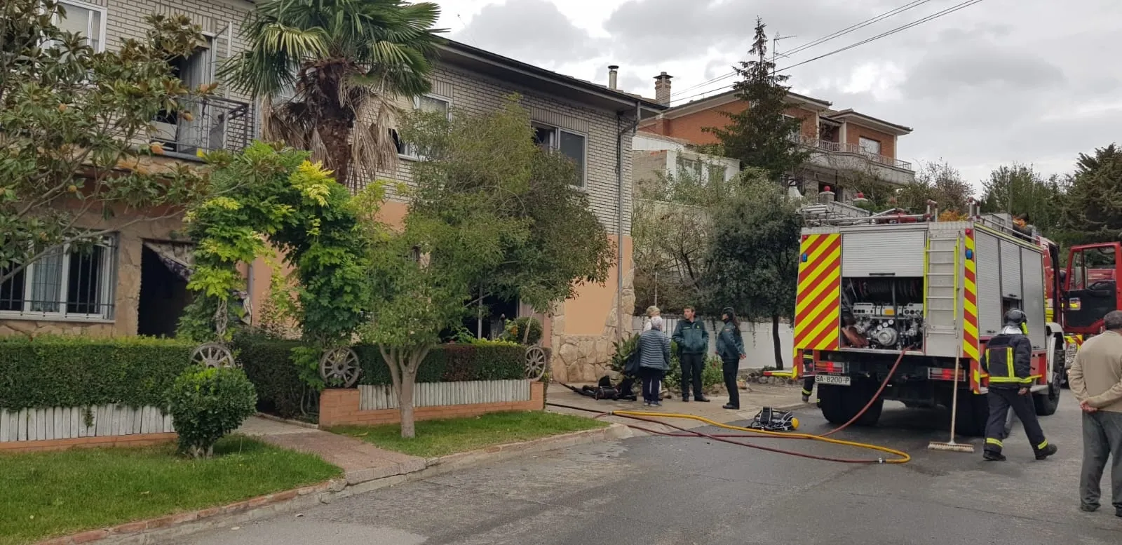 Foto 2 - Extinguido un peque&ntilde;o incendio en una vivienda de Santiago de la Puebla
