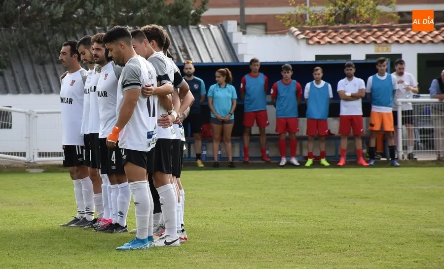 Foto 4 - Correcto reparto de puntos entre Ciudad Rodrigo y Ribert, sin el &lsquo;cl&aacute;sico&rsquo; golpe de efecto final 