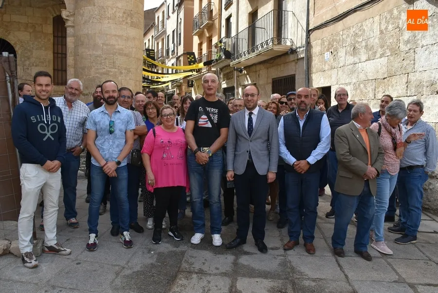 Foto 7 - Los trabajadores del Servicio Territorial de Medio Ambiente festejan a su patr&oacute;n en Ciudad Rodrigo