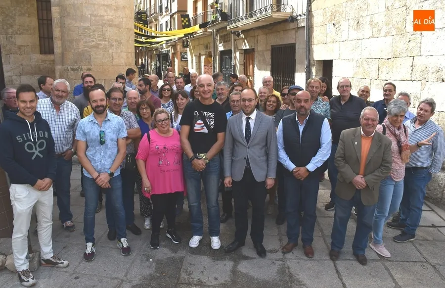 Foto 6 - Los trabajadores del Servicio Territorial de Medio Ambiente festejan a su patr&oacute;n en Ciudad Rodrigo