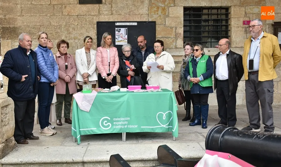 Foto 4 - La AECC puede por fin conmemorar el D&iacute;a contra el C&aacute;ncer de Mama 2022
