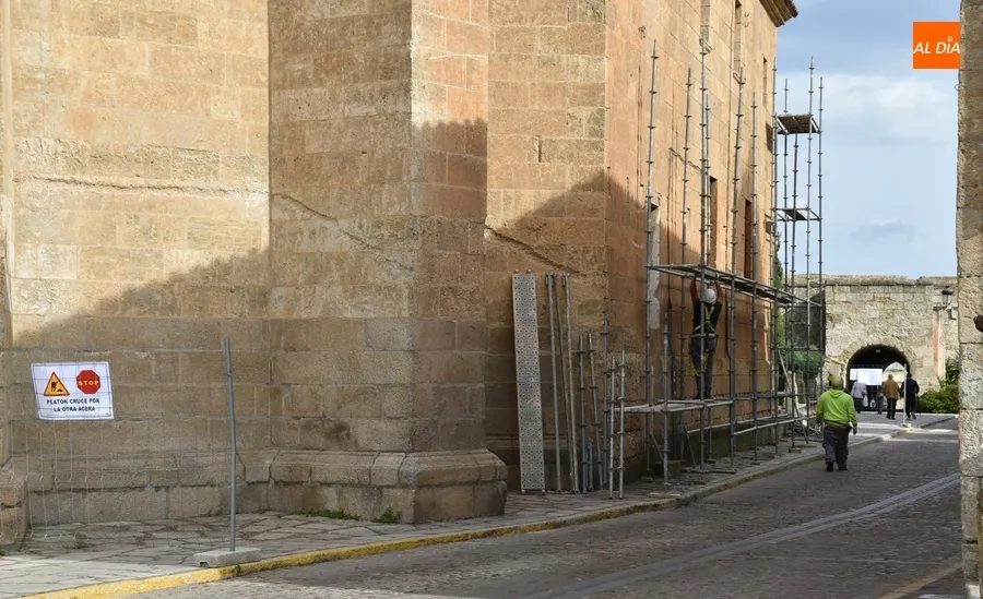 Foto 6 - Desplegados los andamios para la intervenci&oacute;n en la Catedral de Santa Mar&iacute;a